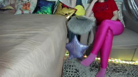 Nicki--------- Welcome to my Room online show from 03/04/25, 06:29