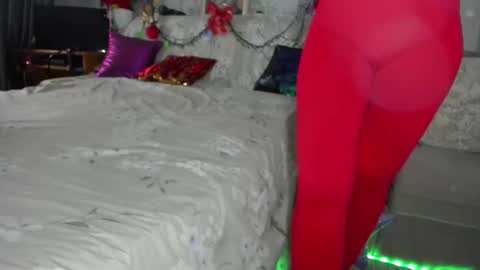 Nicki--------- Welcome to my Room online show from 12/03/25, 08:00