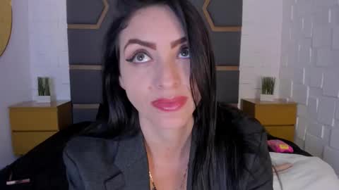 Megan Hofman online show from 09/23/25, 07:50