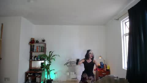 megan online show from 04/06/26, 09:27