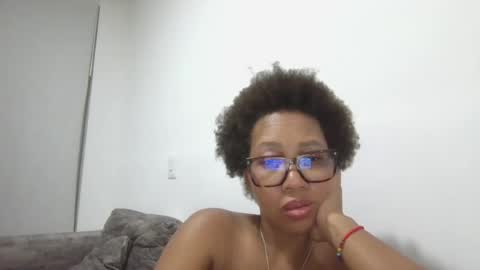 Snapshot of meganhotxx2 chatting on 07/14/26, 04:39 megan online show from 07/14/26, 04:39
