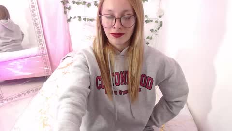MEGAN online show from 10/11/25, 10:08