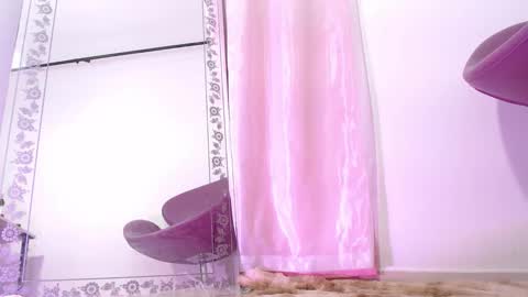 MEGAN online show from 12/02/25, 01:22