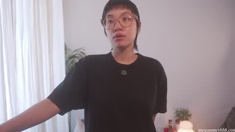 Snapshot of meganmei666 chatting on 04/26/26, 06:05 for more 3 online show from 04/26/26, 06:05