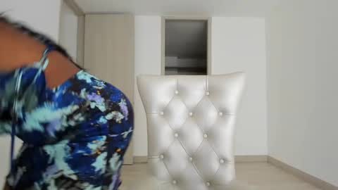 meganmir1 online show from 11/01/25, 04:20