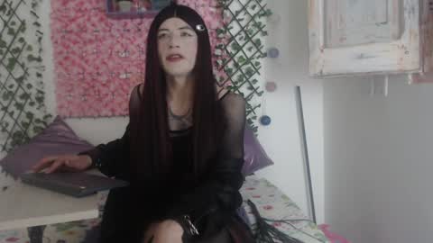 Snapshot of megannixx chatting on 01/09/25, 08:45 megannixx online show from 01/09/25, 08:45