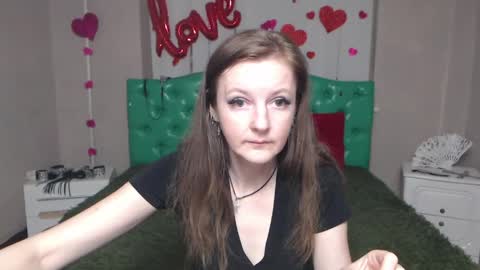 Snapshot of meganpirs chatting on 05/08/26, 07:19 MeganPirs online show from 05/08/26, 07:19