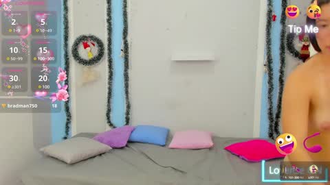 Snapshot of meganqueen2 chatting on 12/27/24, 07:46 Megan Queen online show from 12/27/24, 07:46