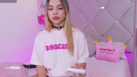 Snapshot of meganrosse__ chatting on 07/03/26, 06:58 Megan online show from 07/03/26, 06:58