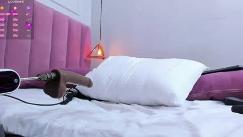 Megan  online show from 05/16/26, 07:34