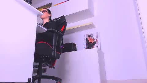 Megan online show from 01/10/25, 09:20