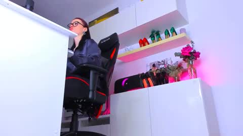 Megan online show from 01/11/26, 04:34