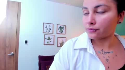 Snapshot of megansumer chatting on 06/30/26, 12:06 Megan online show from 06/30/26, 12:06