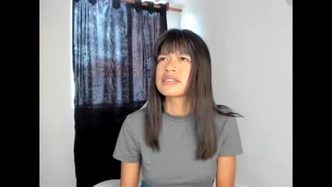 Snapshot of meganthompsonn chatting on 05/26/26, 02:02 Megan online show from 05/26/26, 02:02