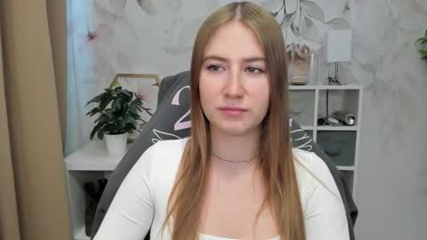 Megan online show from 09/25/25, 05:33