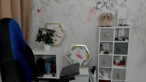 Megan online show from 02/13/26, 06:42