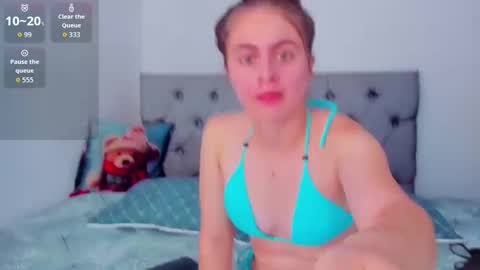 Snapshot of meganysammy chatting on 09/16/25, 03:35 megansammy online show from 09/16/25, 03:35