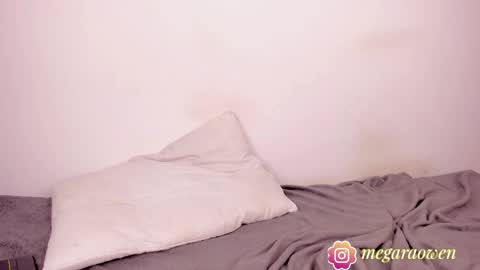 Snapshot of megaraowen_ chatting on 06/05/26, 06:52 M E G A R A online show from 06/05/26, 06:52