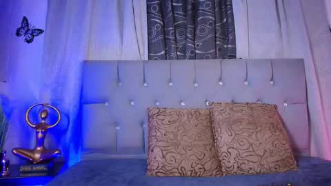 meggan online show from 11/23/25, 04:56