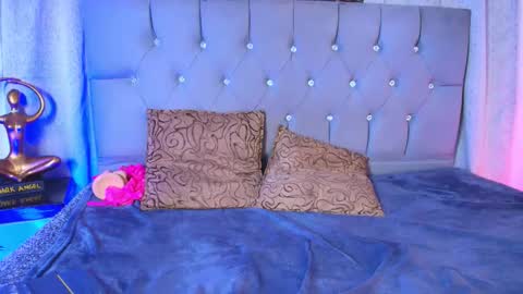 meggan online show from 11/30/25, 08:18