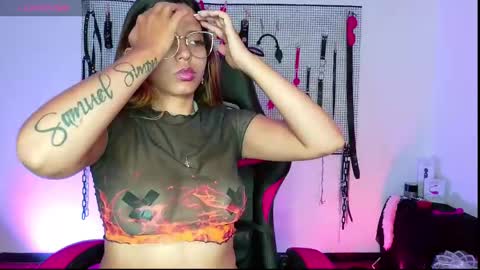 Snapshot of meggan_greey chatting on 12/14/24, 11:07 Your best slave  online show from 12/14/24, 11:07