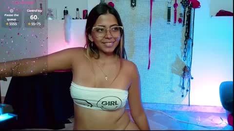 Snapshot of meggan_greey chatting on 12/28/24, 12:04 Your best slave  online show from 12/28/24, 12:04