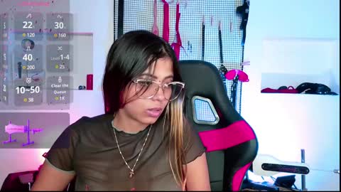 Snapshot of meggan_greey chatting on 01/03/25, 11:33 Your best slave  online show from 01/03/25, 11:33