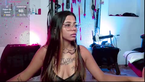 Snapshot of meggan_greey chatting on 01/06/25, 10:37 Your best slave  online show from 01/06/25, 10:37