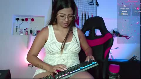 Snapshot of meggan_greey chatting on 01/20/25, 12:25 Your best slave  online show from 01/20/25, 12:25