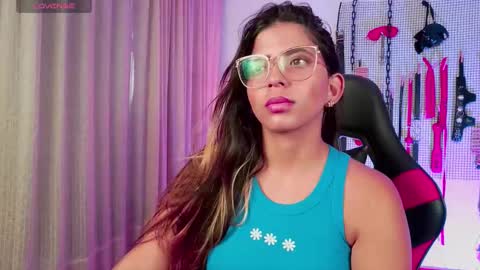 Snapshot of meggan_greey chatting on 10/09/25, 02:37 Your best slave  online show from 10/09/25, 02:37