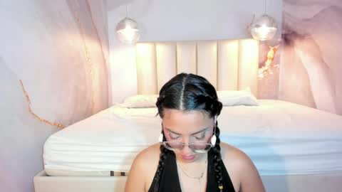 Snapshot of meggy_mae chatting on 04/30/26, 12:00 MEGGY MAE online show from 04/30/26, 12:00