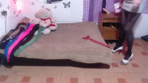 MEGHAN   online show from 12/24/24, 12:33