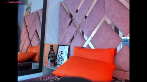 meghanqueen__ online show from 03/18/26, 06:16