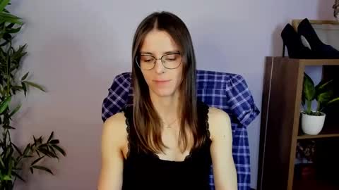 Megi online show from 03/11/25, 05:57