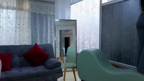 Mei online show from 02/17/25, 07:53