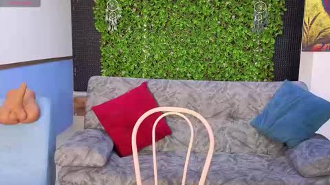 Mei online show from 11/17/25, 11:27