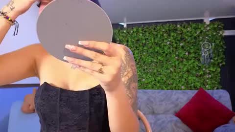 Mei online show from 12/01/25, 10:53