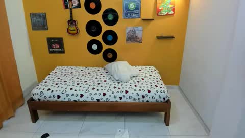 MEIS online show from 03/01/26, 02:13