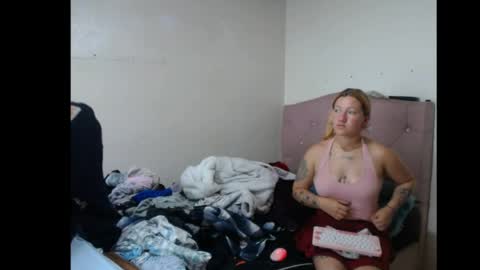 Meizquin and Lucifer online show from 04/06/26, 07:15