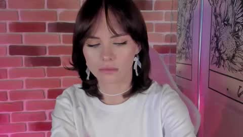 Snapshot of mekepo chatting on 10/05/25, 04:22 Katie  Payne online show from 10/05/25, 04:22