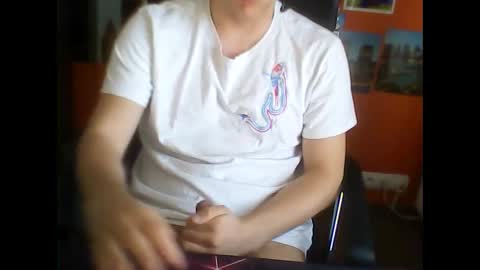 Snapshot of meks5544 chatting on 04/18/26, 12:09 meks5544 online show from 04/18/26, 12:09