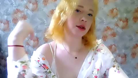 Snapshot of mel_mellie chatting on 04/30/26, 02:23 Mel Mellie online show from 04/30/26, 02:23