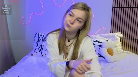 Mel online show from 02/06/25, 03:27