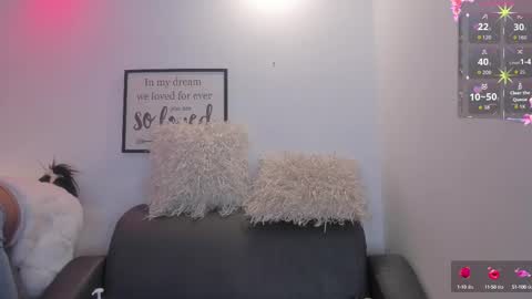 melan_owen online show from 09/27/25, 10:53