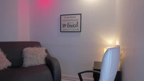 melan_owen online show from 11/25/25, 11:10