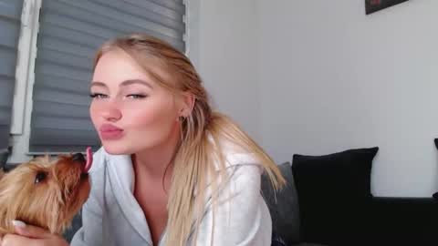 Melania online show from 09/19/25, 11:33