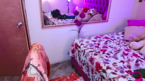 Snapshot of melani_cute01 chatting on 07/29/26, 12:31 melani_cute01 online show from 07/29/26, 12:31