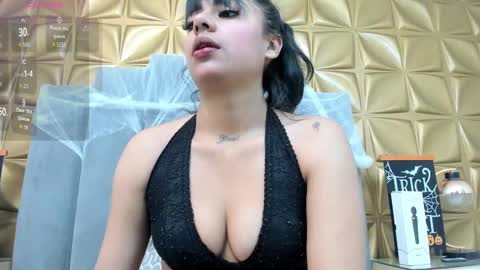 Melani online show from 10/11/25, 02:04