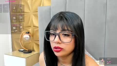 Melani online show from 06/17/26, 02:07