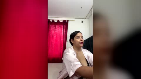 Snapshot of melani_dreamss1 chatting on 04/23/26, 07:27 Melani online show from 04/23/26, 07:27